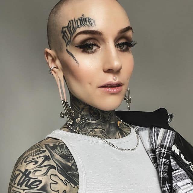 Who is Monami Frost? – Net Worth, Bio, Height, Zodiac, Boyfriend, Salary