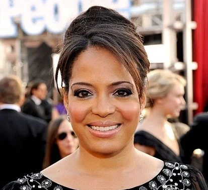 Lauren Velez Net Worth, Bio, Wiki, Parents, Siblings, Daughter, Movies, Family