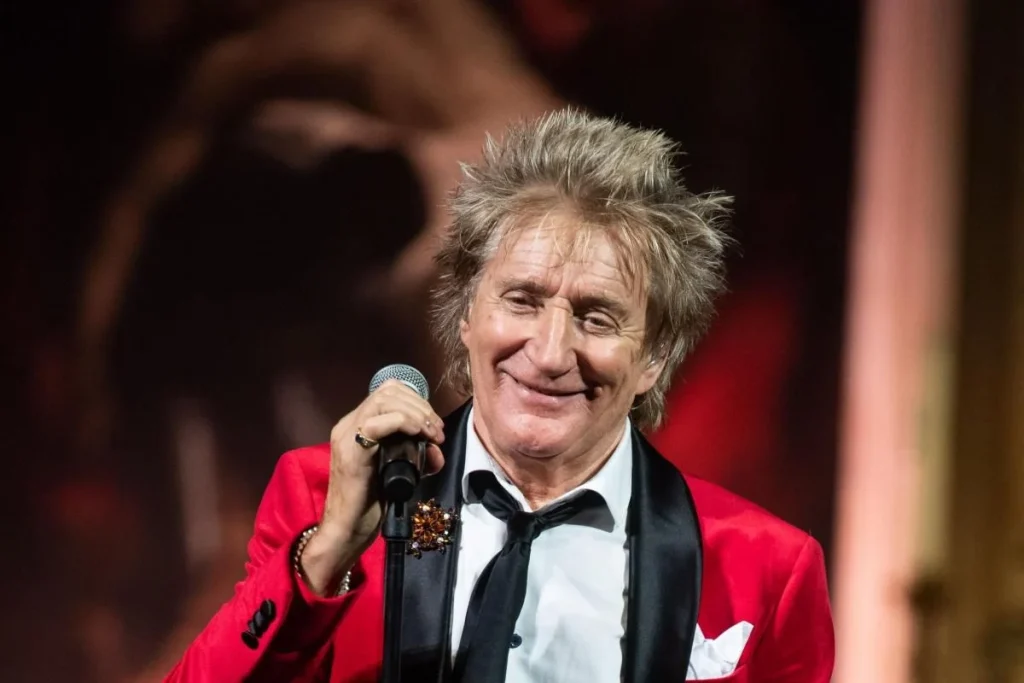Net Worth of Rod Stewart, Bio, High School, Hometown, Sibling, Parent, Origin