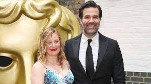 Rob Delaney Net Worth, Bio, Wiki, Wife, Family, Height, Kids, Movies, Parents