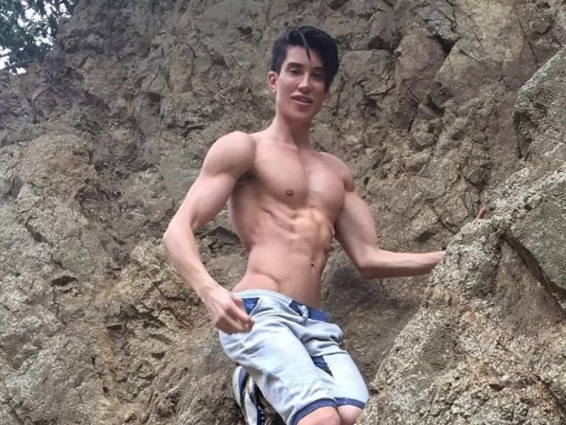 Justin Jedlica Net Worth, Bio, Income, Parents, Siblings, Husband, Height