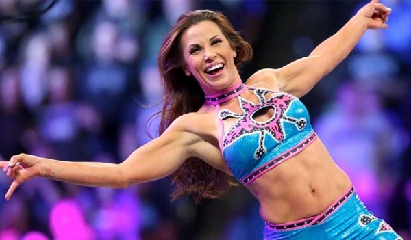 Mickie James Net Worth, Personal life, Education, Career, Age & Bio