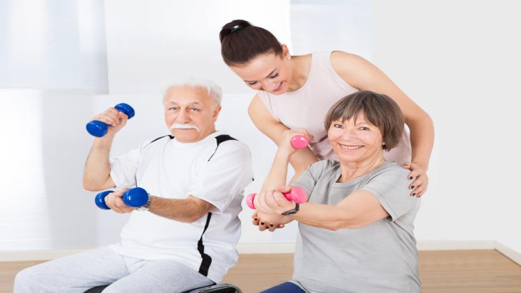 4 Tips for Running a Successful Older Adult Fitness Class