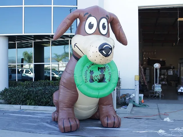Inflatable Animals in Advertising: How Brands are Using Them to Attract Attention