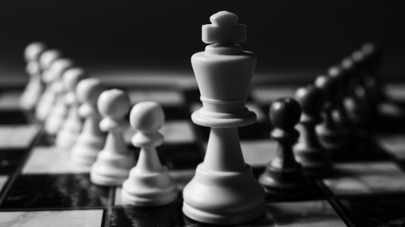 Checkmate in Style: Unravelling the World of Luxury Chess Sets