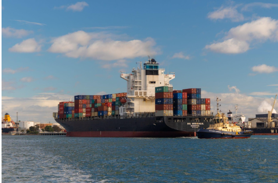 Expand Your Business into the UK and Europe with Parcel Forwarding