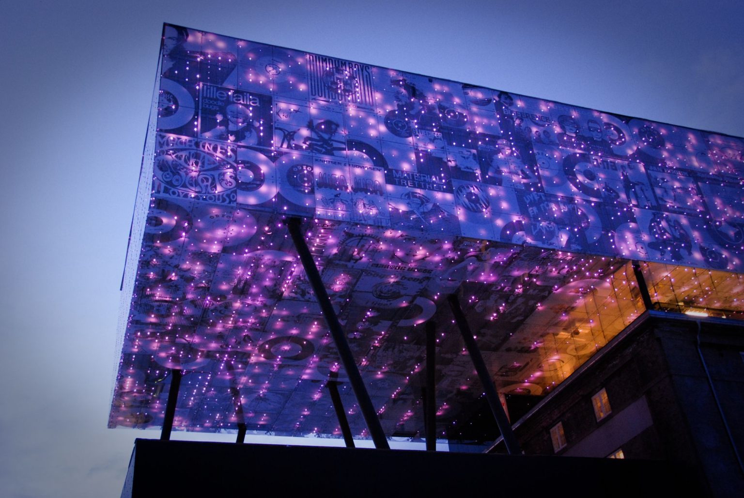 Improve Your Interior Design with the Digital Printing Glass