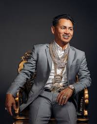 What Is Johnny Dang Net Worth? His Earning Sources 2024